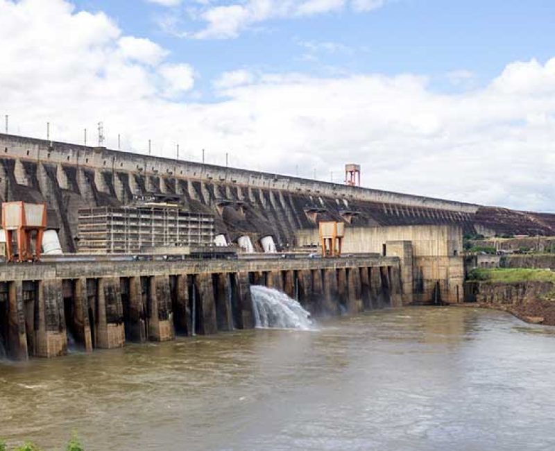 A-Itaipu-Binacional-E-A-Região-Trinacional-Entre-Argentina,-Brasil-E-Paraguay-2